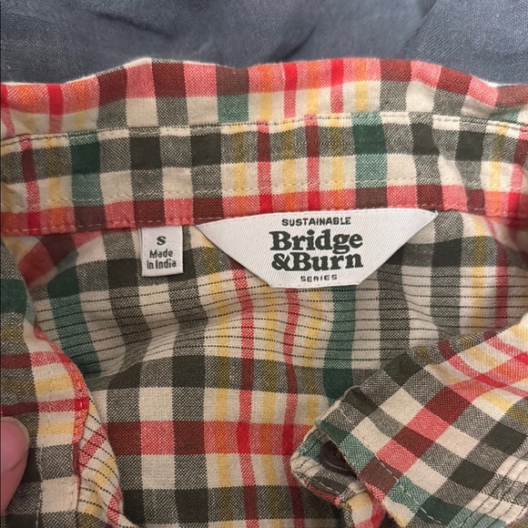 Vintage Plaid Button-Up Shirt - Picture 2 of 5